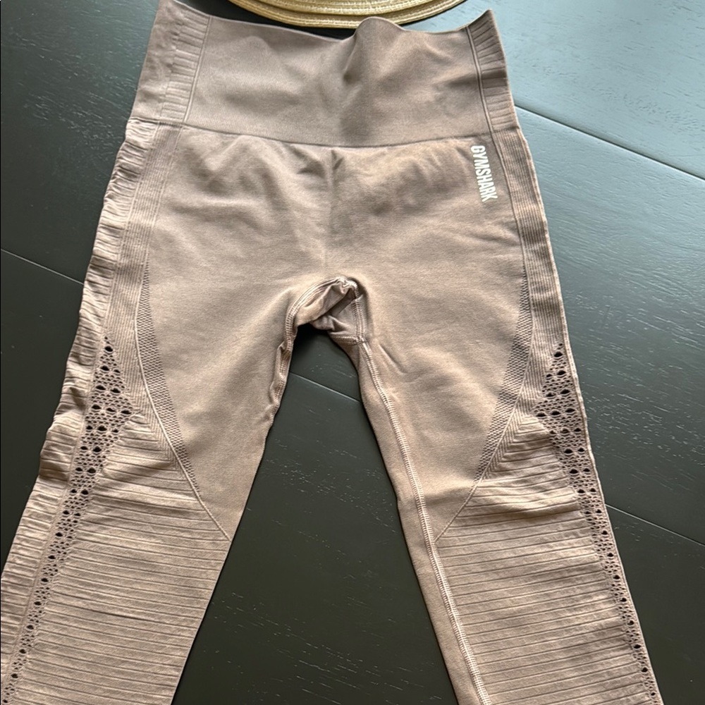 Gymshark Contour Cutout Leggings in Mocha - M *barely worn*